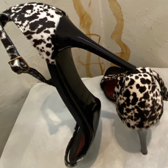 Burberry Porsum Sandals | Good Condition - Picture 2 of 7